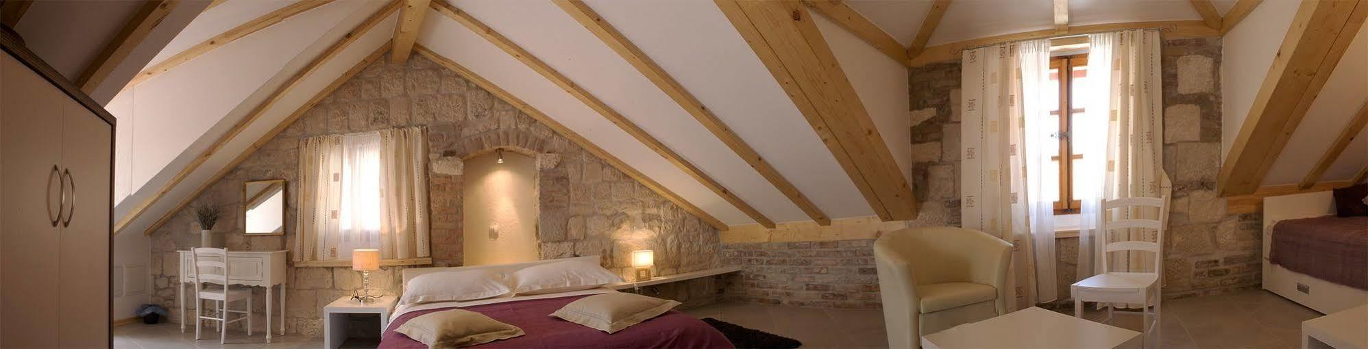 Vanjaka Bed And Breakfast Trogir Exterior photo